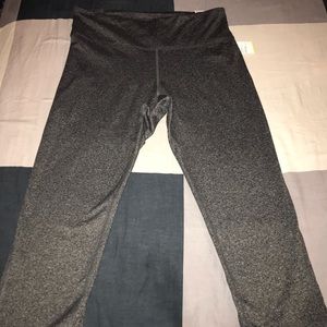 Old Navy Active Crop High Rise XL leggings